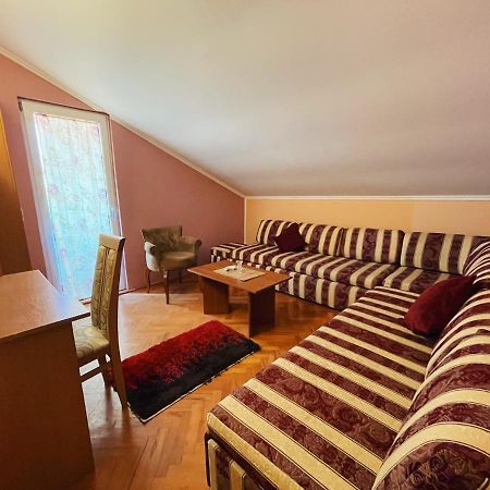 Vila Duricic 300M Od Mora Hotel Ðenovići Buitenkant foto