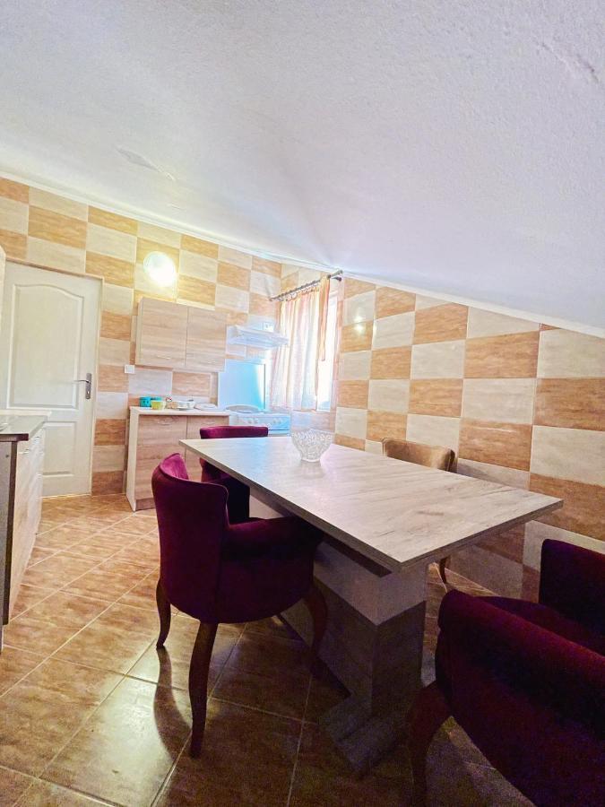 Vila Duricic 300M Od Mora Hotel Ðenovići Buitenkant foto