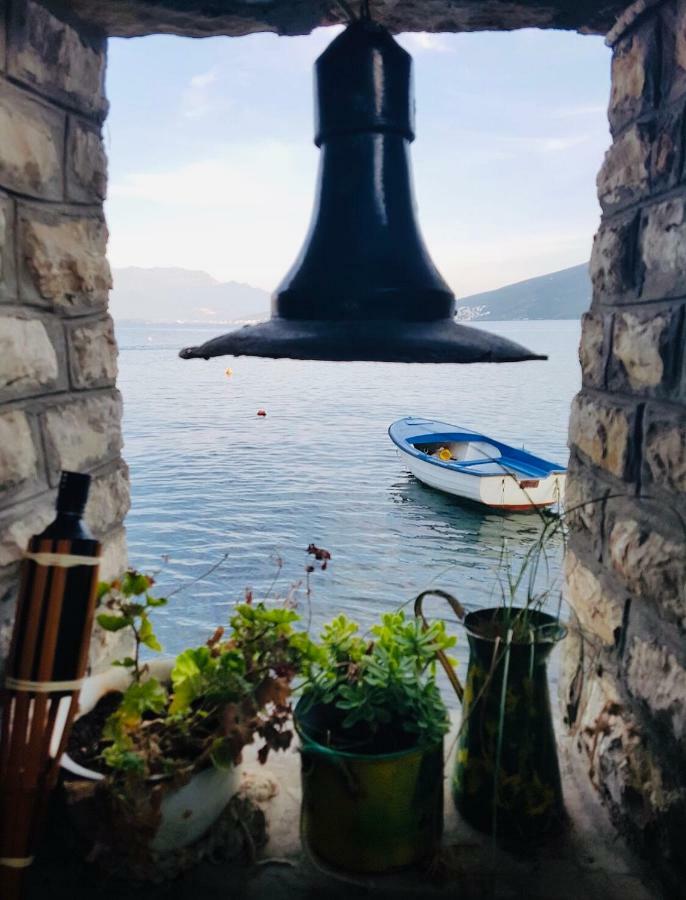 Vila Duricic 300M Od Mora Hotel Ðenovići Buitenkant foto
