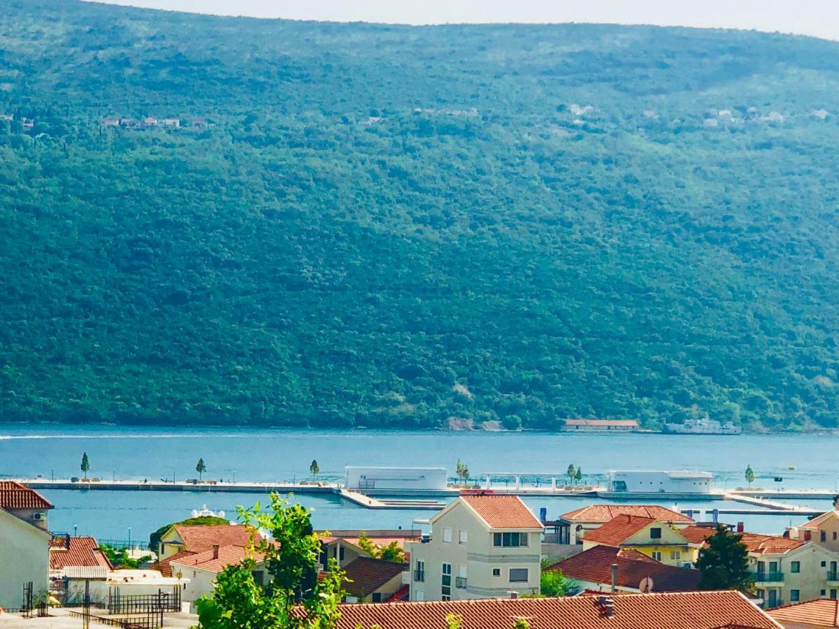 Vila Duricic 300M Od Mora Hotel Ðenovići Buitenkant foto