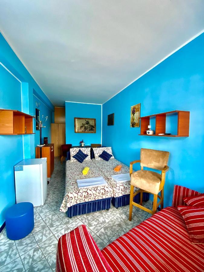 Vila Duricic 300M Od Mora Hotel Ðenovići Buitenkant foto