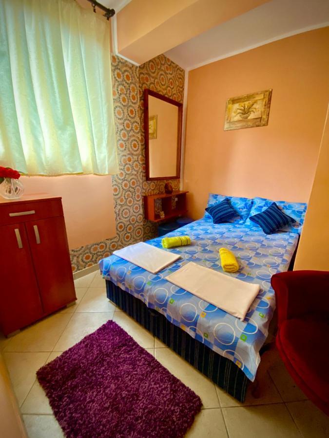 Vila Duricic 300M Od Mora Hotel Ðenovići Buitenkant foto
