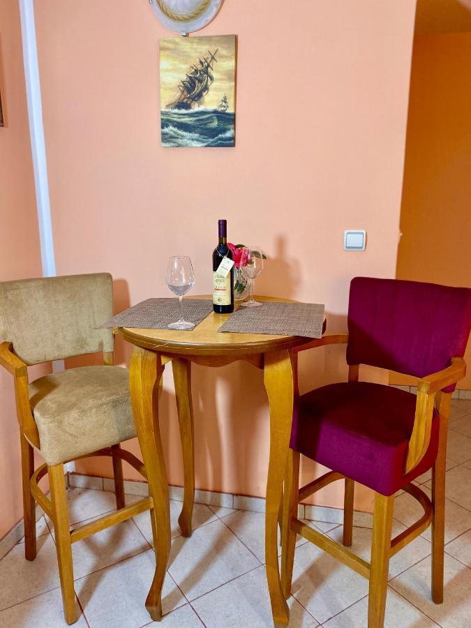 Vila Duricic 300M Od Mora Hotel Ðenovići Buitenkant foto