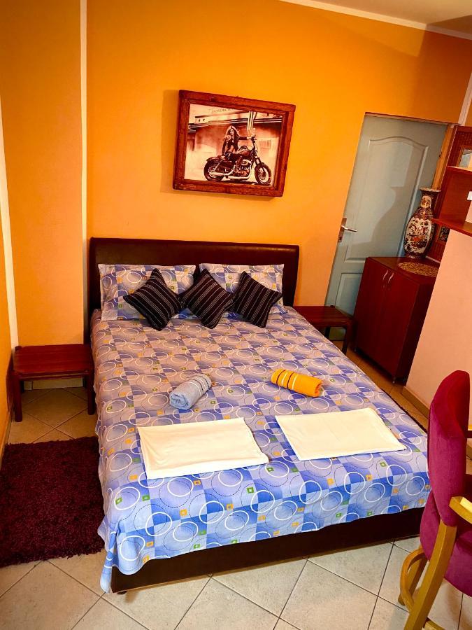 Vila Duricic 300M Od Mora Hotel Ðenovići Buitenkant foto