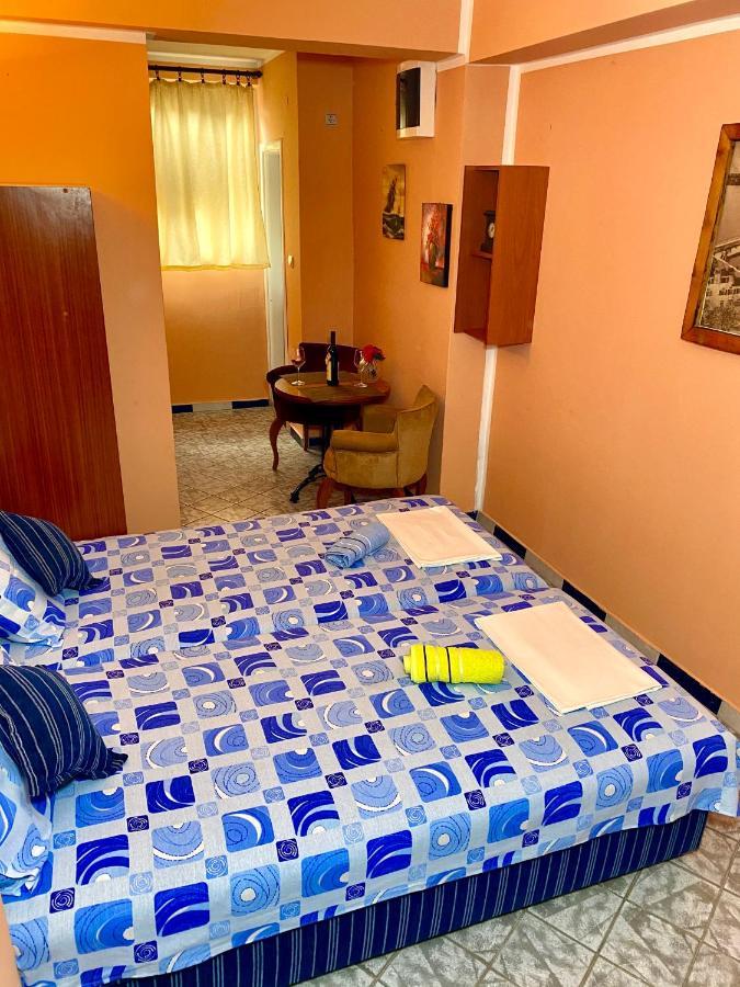 Vila Duricic 300M Od Mora Hotel Ðenovići Buitenkant foto