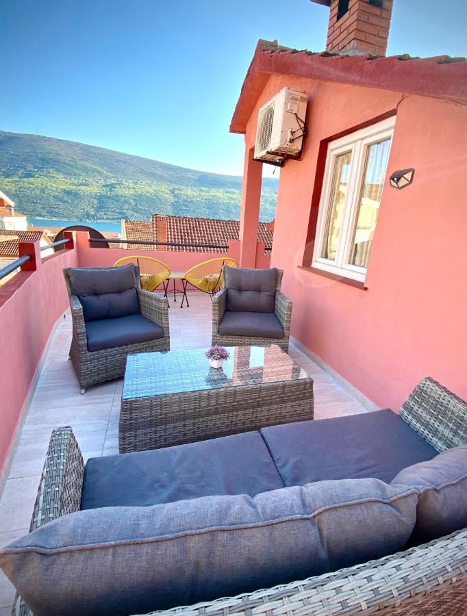 Vila Duricic 300M Od Mora Hotel Ðenovići Buitenkant foto