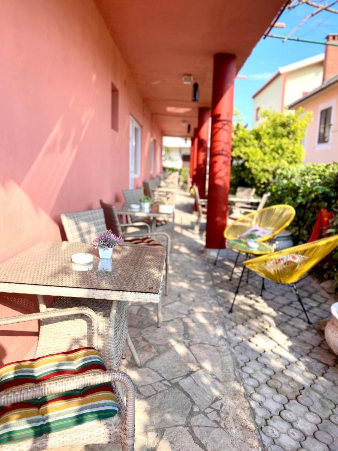 Vila Duricic 300M Od Mora Hotel Ðenovići Buitenkant foto